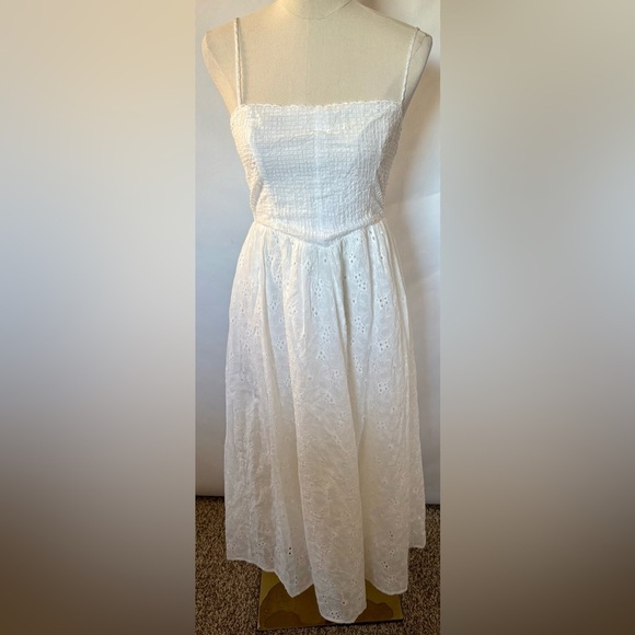 NEW w/TAGS LUSH White Eyelet Spaghetti Strap Dress Size Medium - Picture 1 of 8